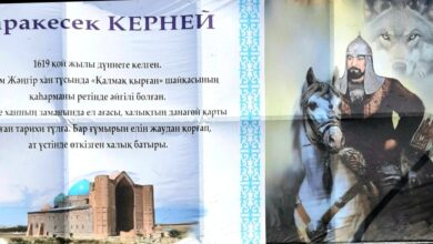 Көкбөрі Керней|Кіндігінен нұр тамған көрнекті тұлға